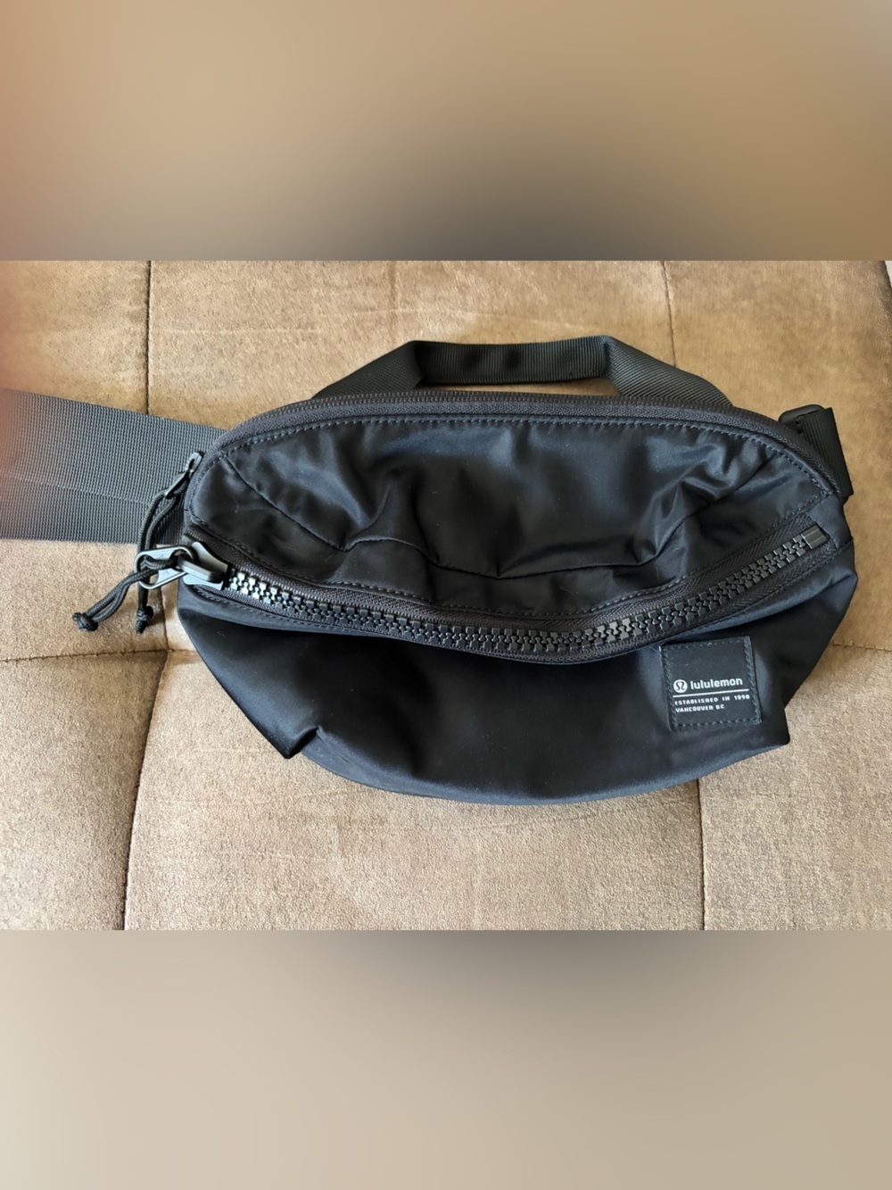 lululemon athletica Black Waist Pack - Minimalist Belt Bag